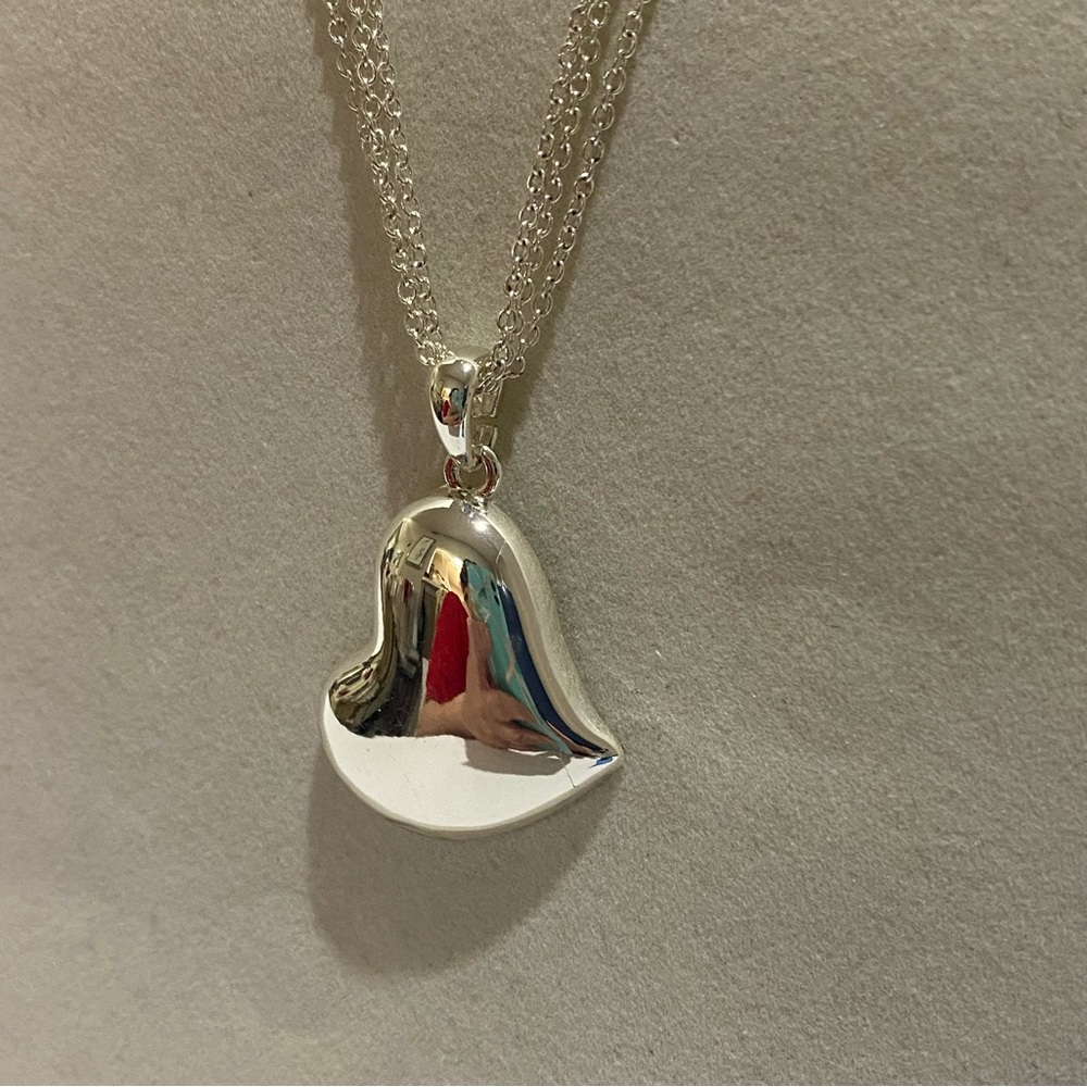 Avon Silvertone Puff Heart Pendant Necklace Multi-Strand Chain 2009 NIB Gift